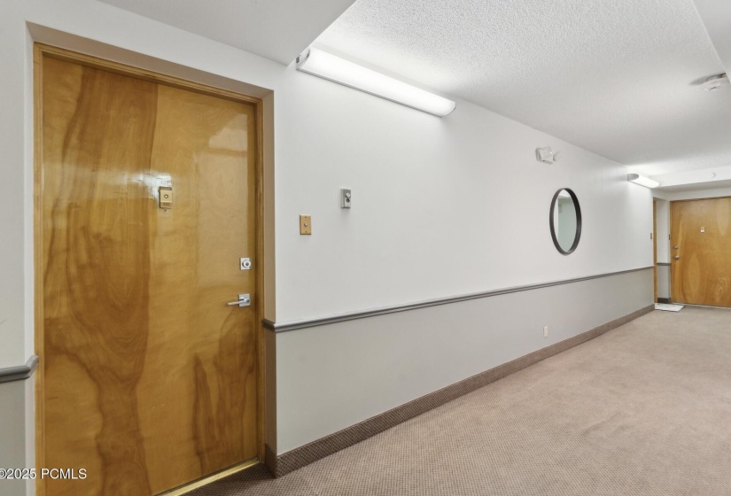 2_Front-Entry_1800x1200_4228221