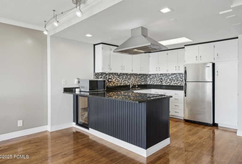5_Kitchen_1800x1200_4228200