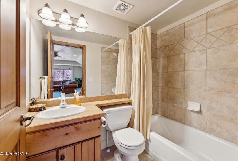 31_57 Oberland Ct, Midway_HDR027