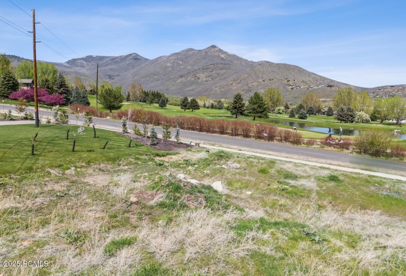 15_Views-from-Lot-Center-_1800x1200_4227