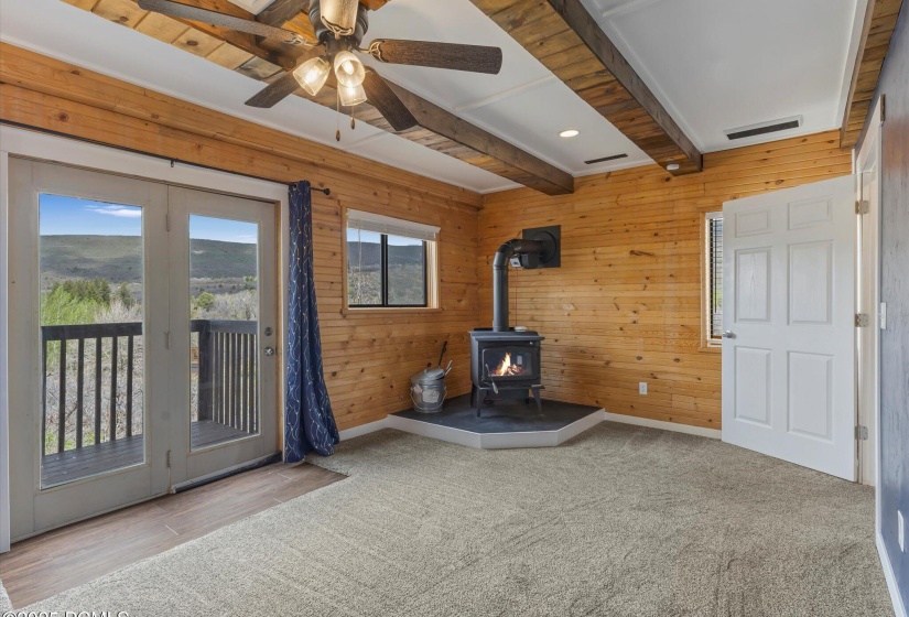 17-10019 Ridge Pine Dr-17
