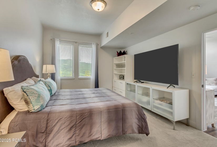 Suite on Main