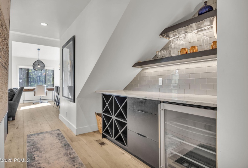 16-web-or-mls-1561-three-kings-dr