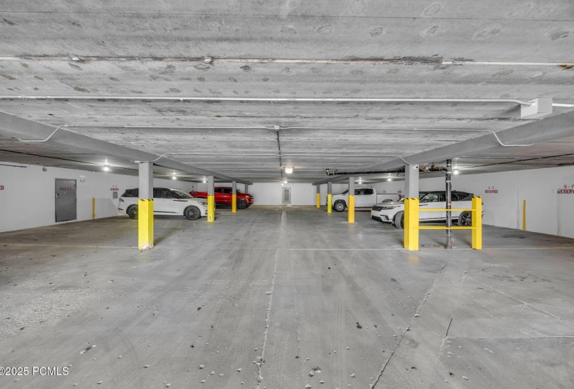 26-web-or-mls-1561-three-kings-dr