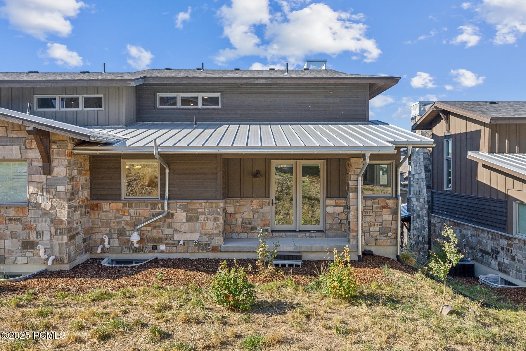 35_Exterior_1800x1200_4167673