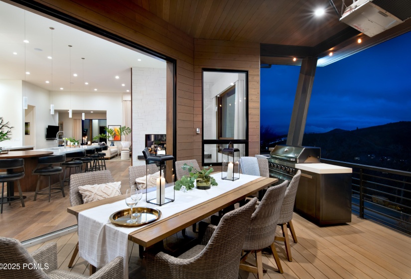 8947_Parleys_Lane_Kitchen-Deck_27149