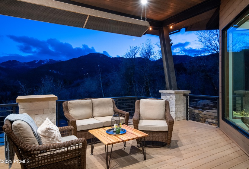 8947_Parleys_Lane_Deck_226969