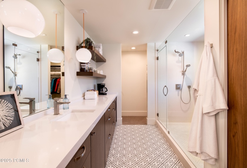 8947_Parleys_Lane_Granny_Pad_Spa_26014