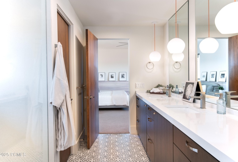 8947_Parleys_Lane_Granny_Pad_Spa_26027