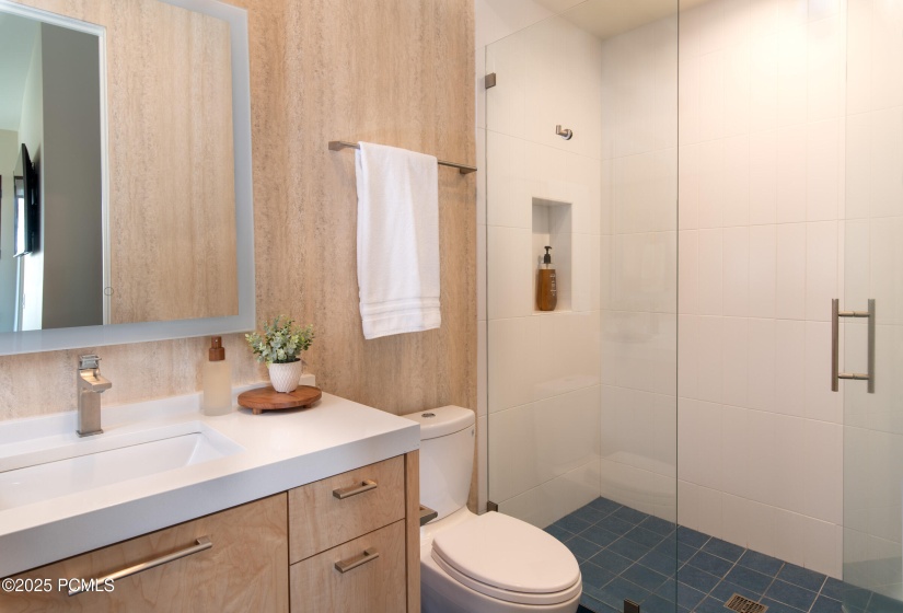 8947_Parleys_Lane_End_Bed_Bath_5707
