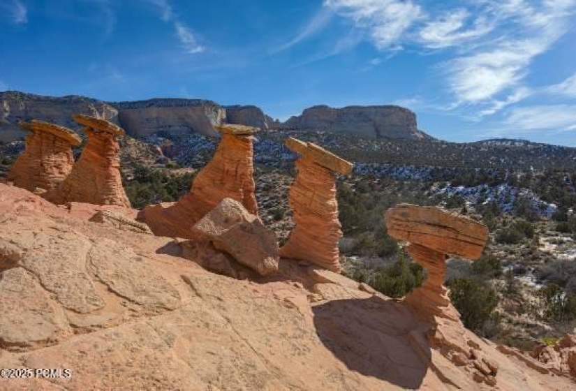 Kanab-Hoodoos-
