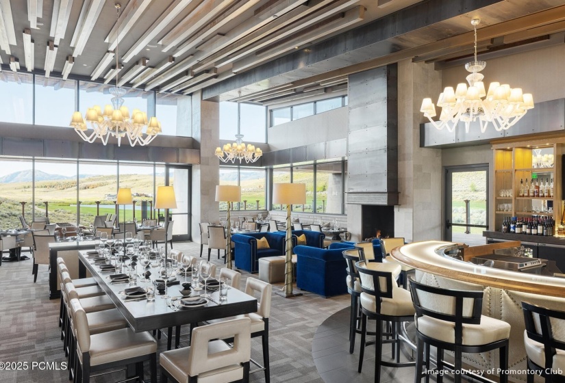 31_Peek-Dining_1800x1200_4230103
