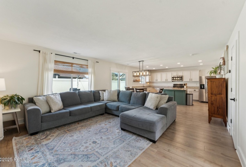 11_Livingroom_1800x1200_4216059
