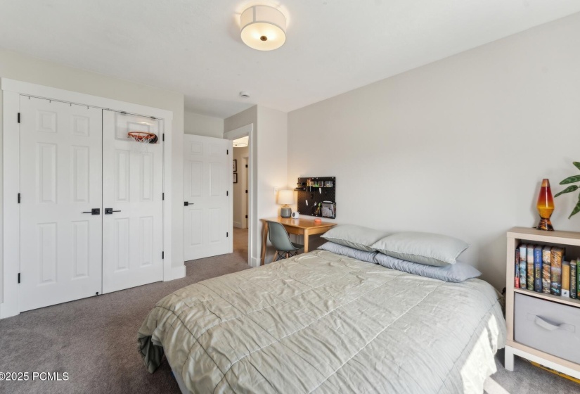 30_Bedroom_1800x1200_4216070