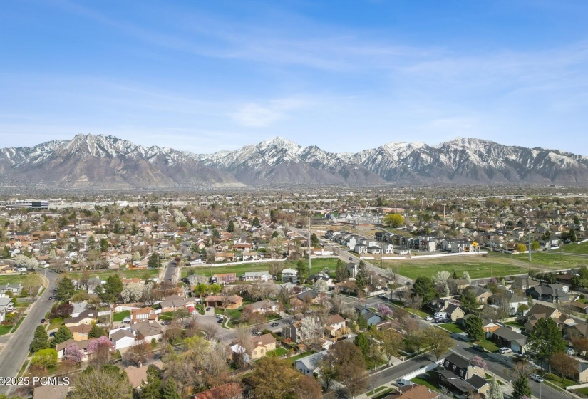 44_Aerial_1800x1200_4216047