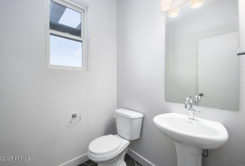 002_garbett_homes-23_868MLS