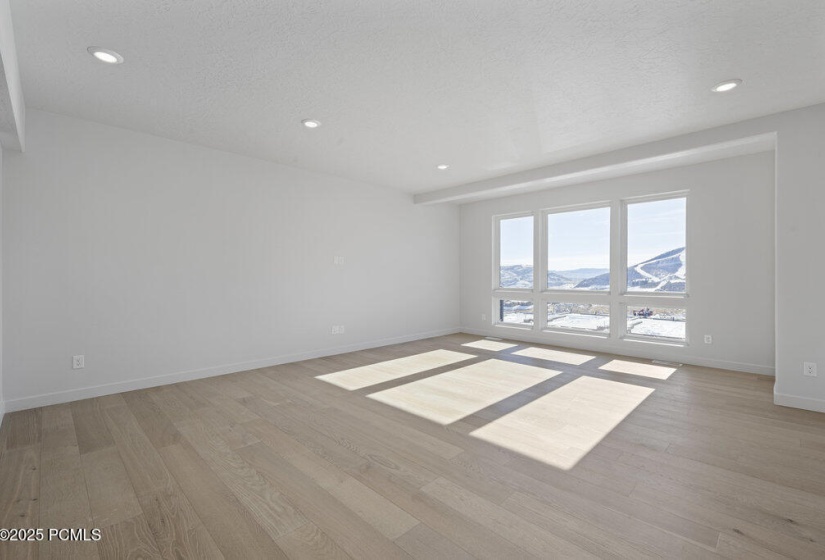 003_garbett_homes-24_716MLS