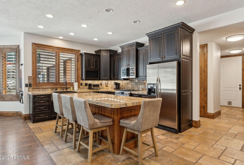 1 Cross Hill Ln, Sandy_HDR078