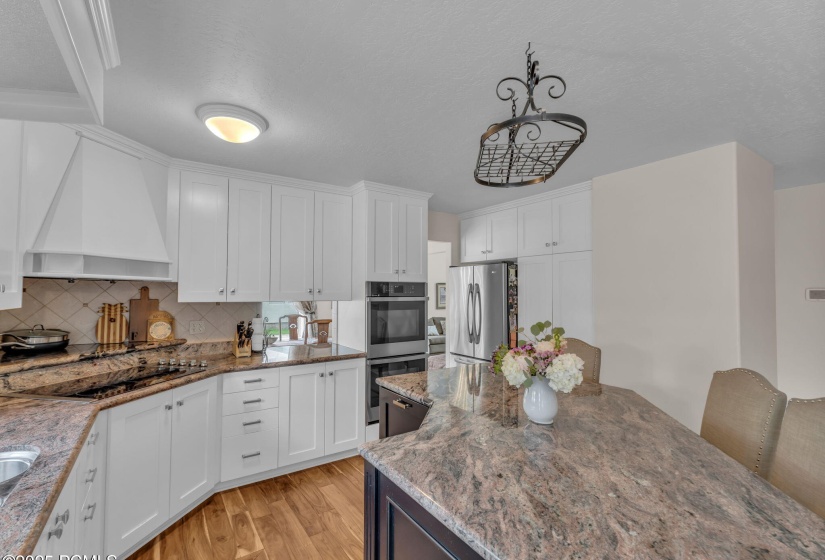 41-web-or-mls-3830-saddleback-rd