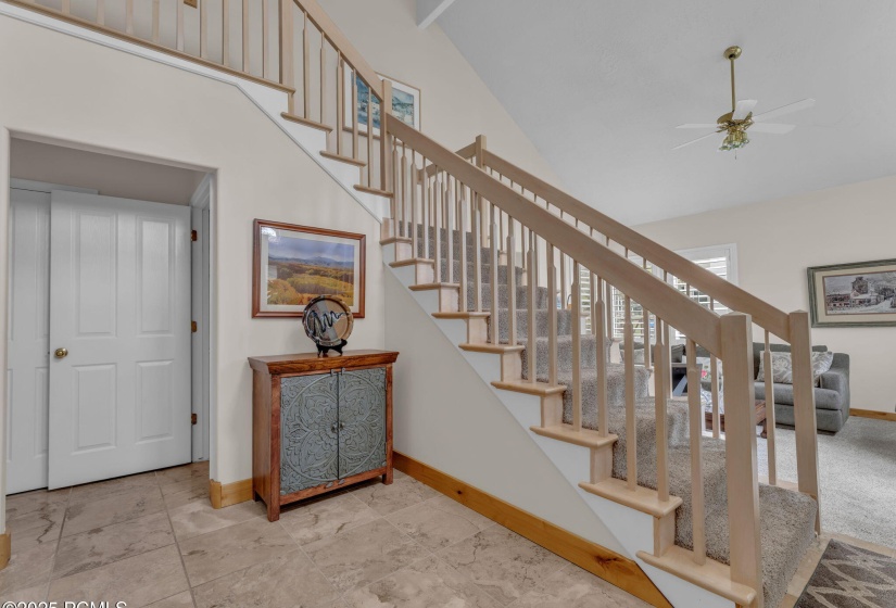 30-web-or-mls-3830-saddleback-rd