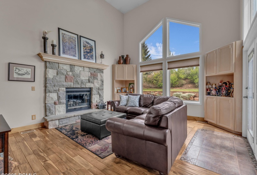 42-web-or-mls-3830-saddleback-rd