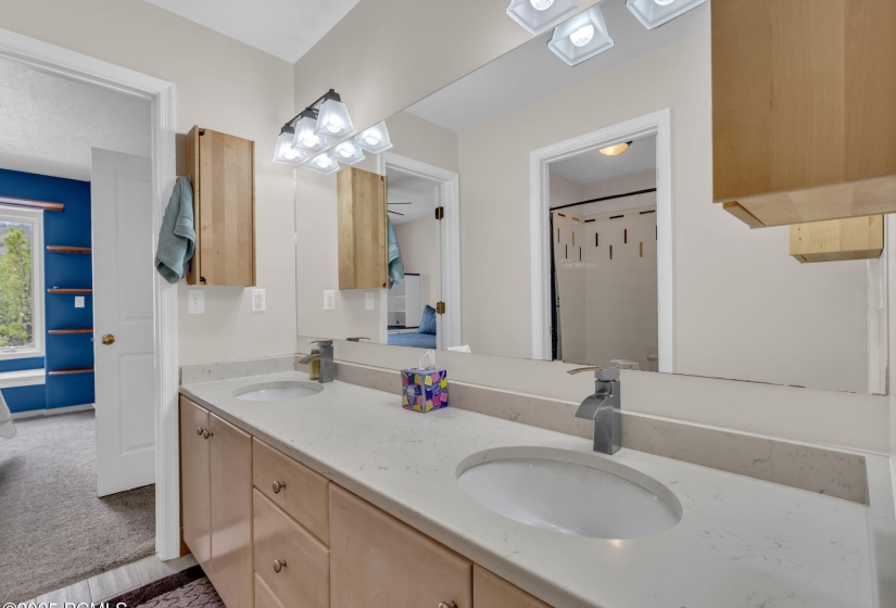 25-web-or-mls-3830-saddleback-rd