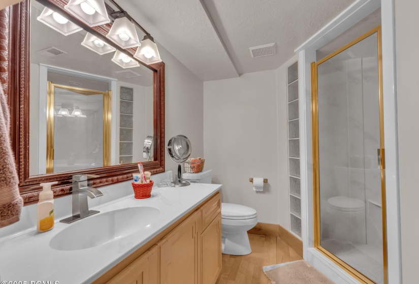 48-web-or-mls-3830-saddleback-rd
