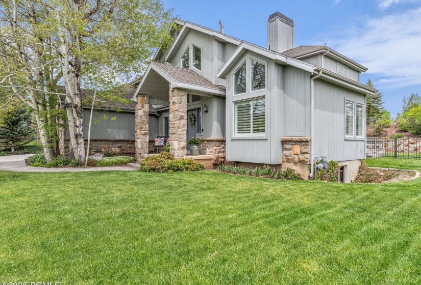 63-web-or-mls-3830-saddleback-rd