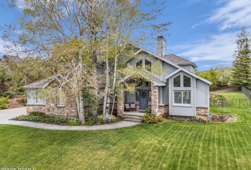 2-web-or-mls-3830-saddleback-rd