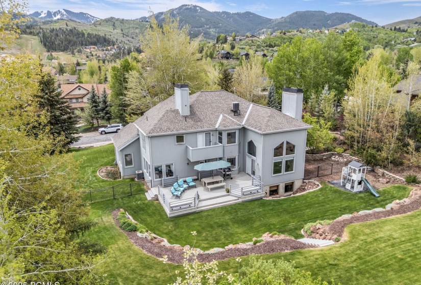 4-web-or-mls-3830-saddleback-rd