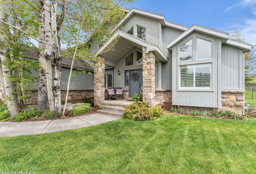 64-web-or-mls-3830-saddleback-rd