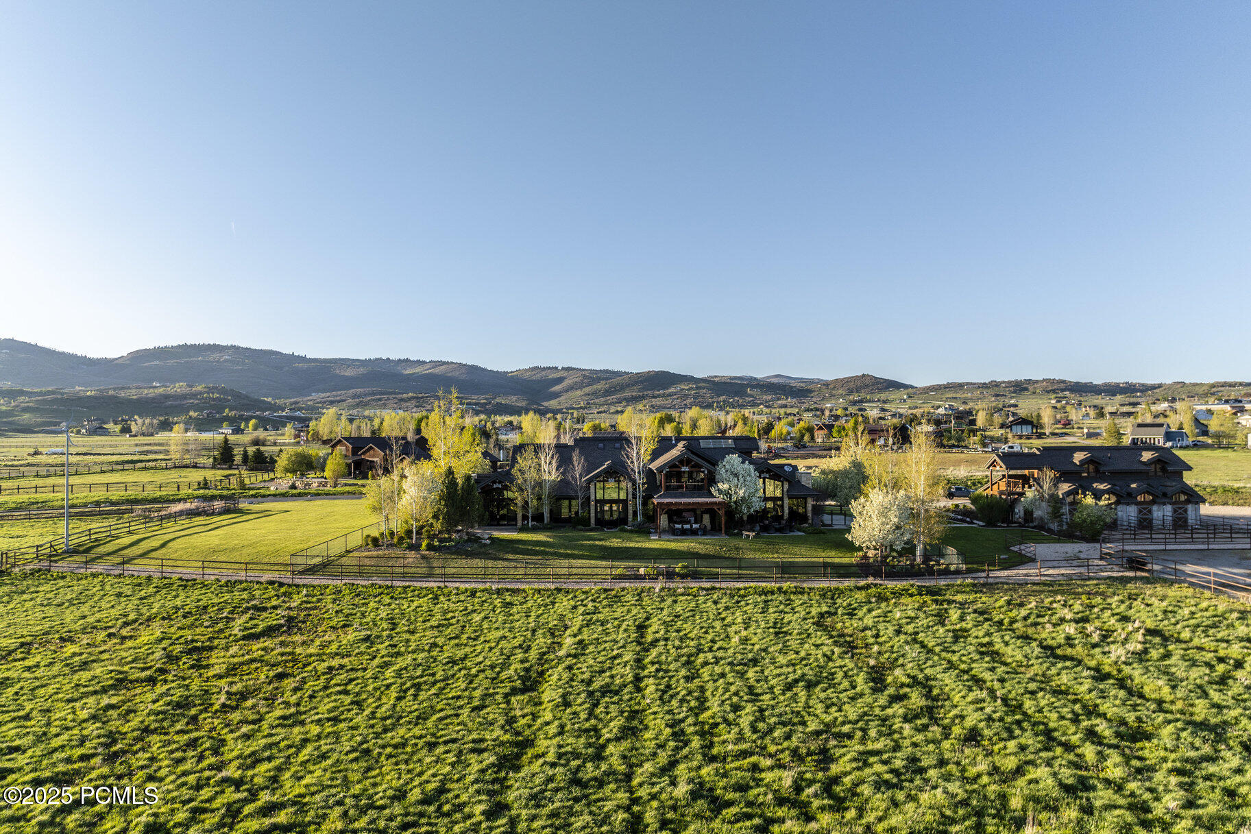 169_7778_n_greenfield_drive_park_city_-1