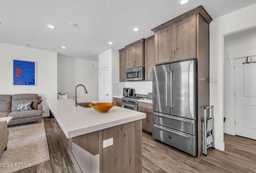 18-web-or-mls-3041-cedar-dr
