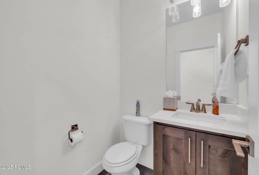 19-web-or-mls-3041-cedar-dr