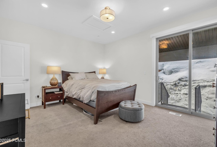 22-web-or-mls-3041-cedar-dr
