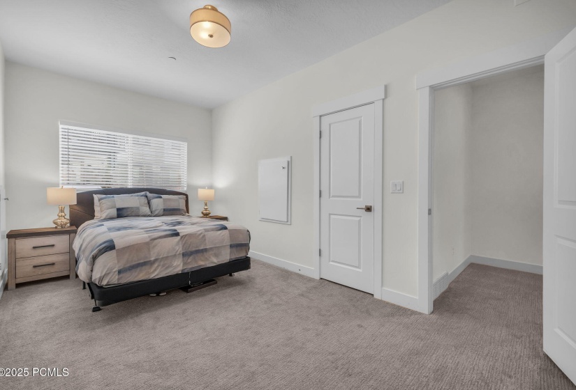 29-web-or-mls-3041-cedar-dr