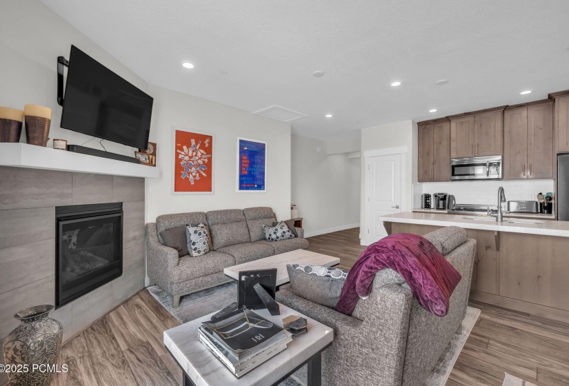 9-web-or-mls-3041-cedar-dr
