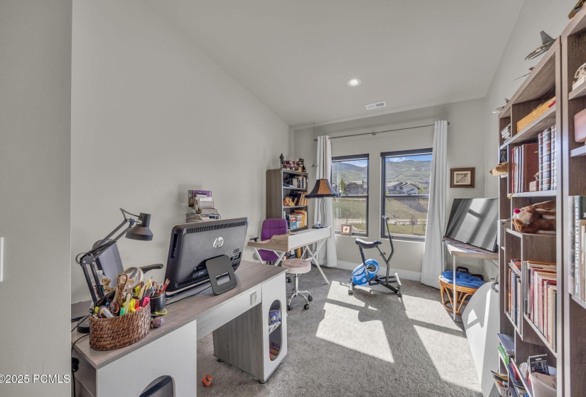 27-web-or-mls-9984-n-trail-trail-loop-29
