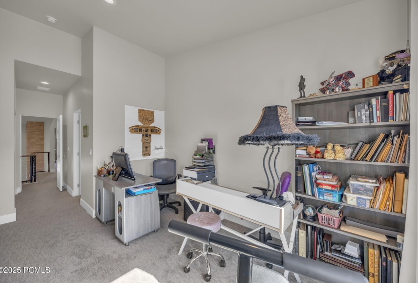 28-web-or-mls-9984-n-trail-trail-loop-29