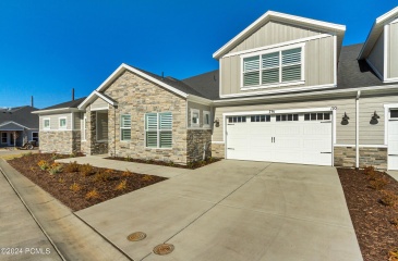813 1260 West, Heber City, Utah 84032, 2 Bedrooms Bedrooms, ,4 BathroomsBathrooms,Residential,For Sale,1260,12501619