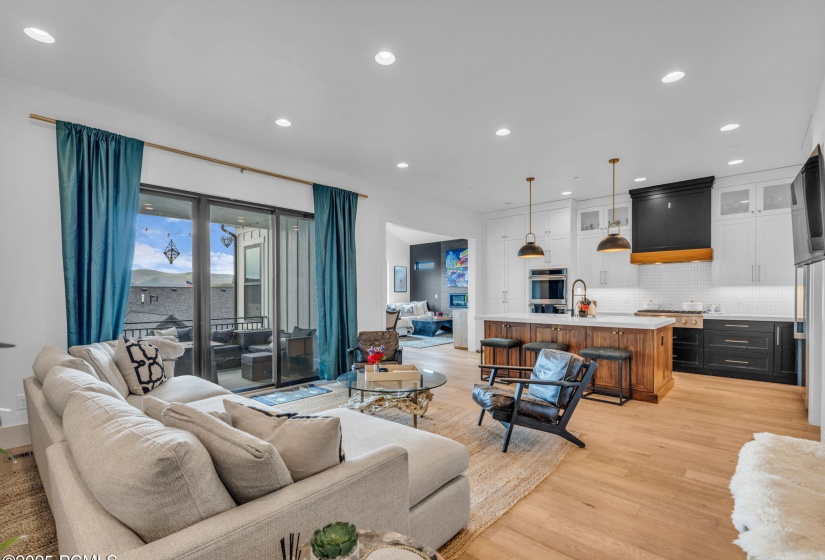 10-web-or-mls-2698-s-bailey-ct