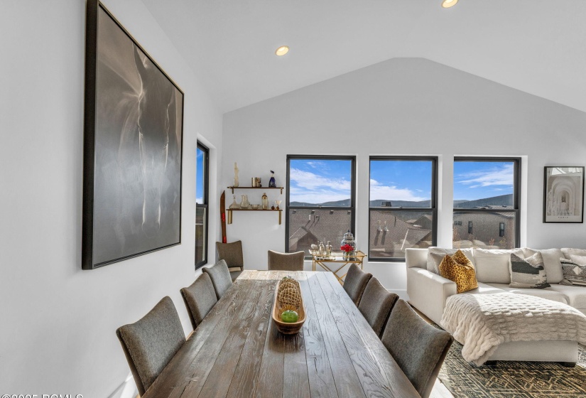17-web-or-mls-2698-s-bailey-ct