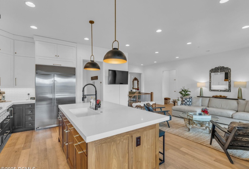 20-web-or-mls-2698-s-bailey-ct