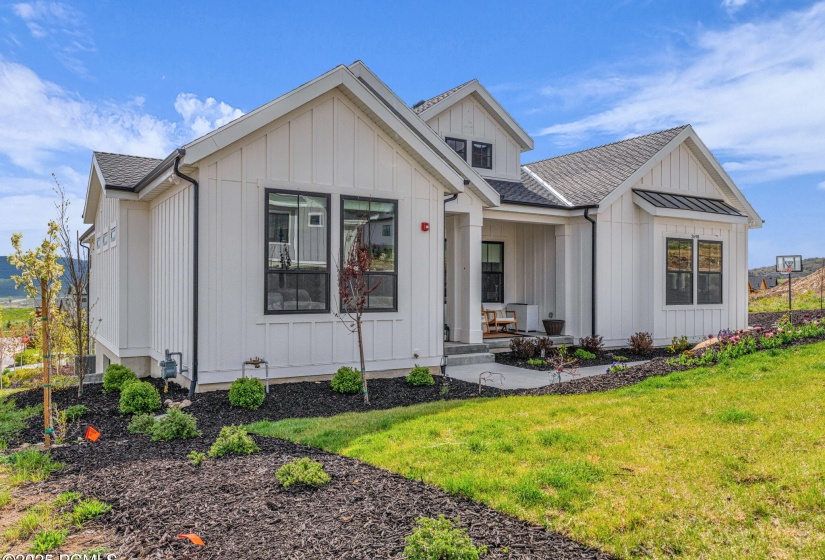 4-web-or-mls-2698-s-bailey-ct