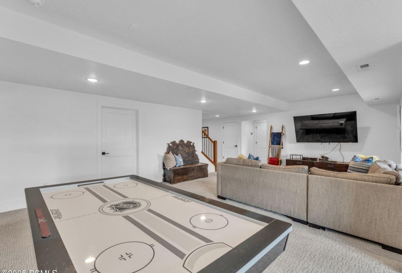 52-web-or-mls-2698-s-bailey-ct