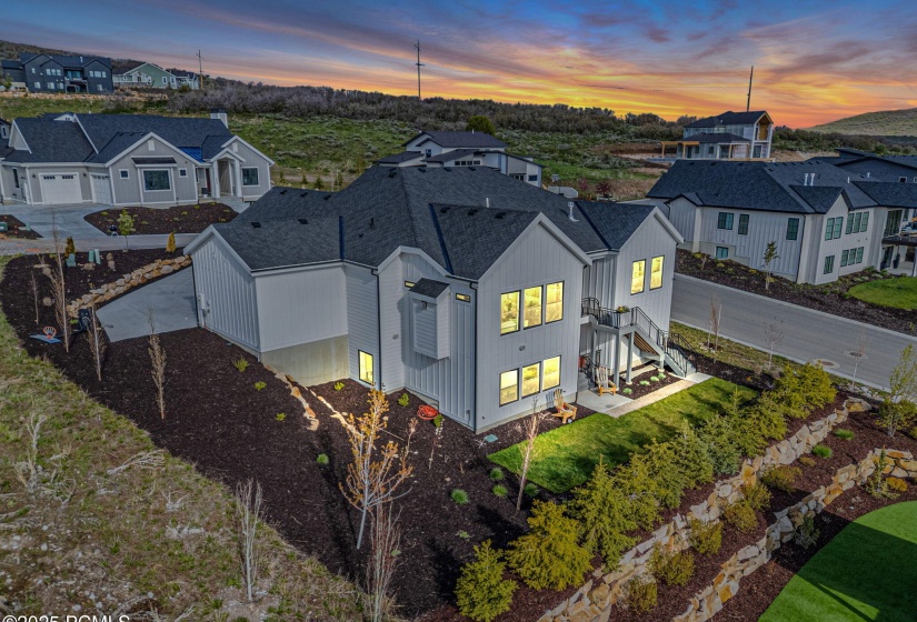 61-web-or-mls-2698-s-bailey-ct