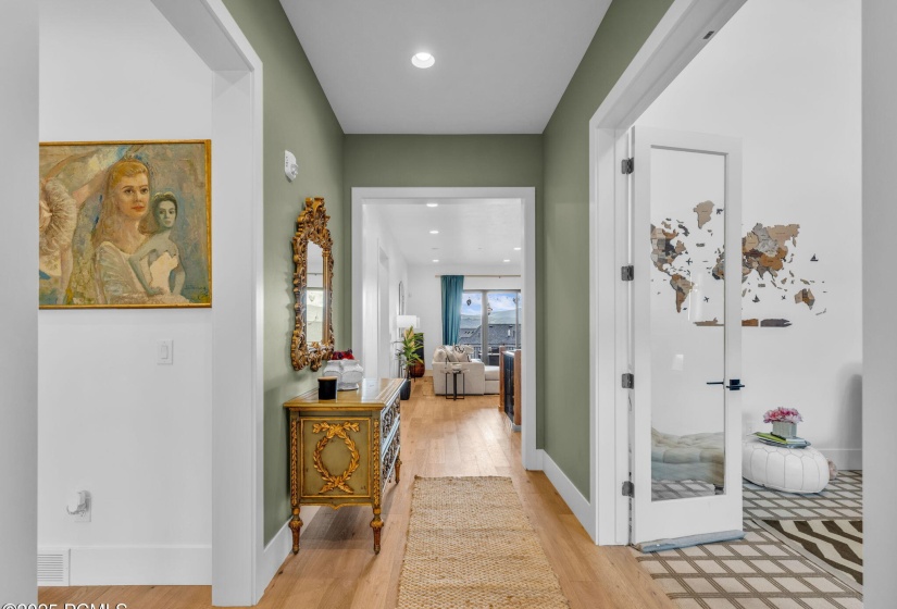 6-web-or-mls-2698-s-bailey-ct