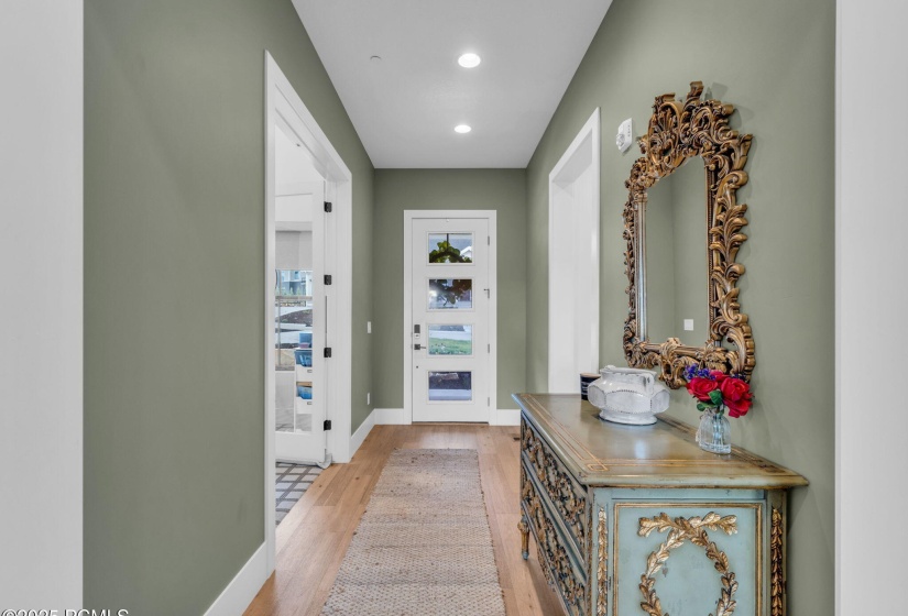 7-web-or-mls-2698-s-bailey-ct