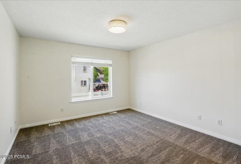 17-5167 Rodeo Cir Spring-16