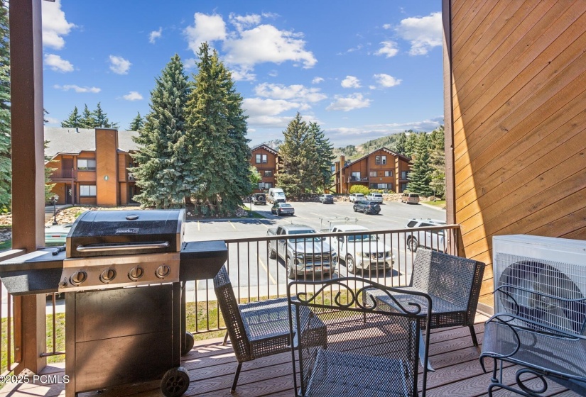 5_Covered-Deck_1800x1200_4232519